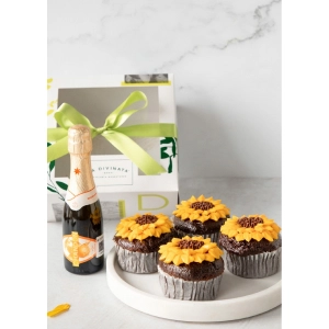 muffins-flores-amarillas-con-chandon-garden-spritz