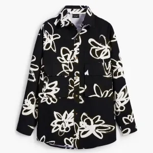 camisa-ancha-estilo-utility-print-siluetas-de-flores-desigual