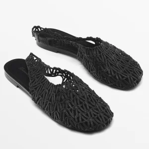 zapato-destalonado-trenzado-color-negro-para-mujer